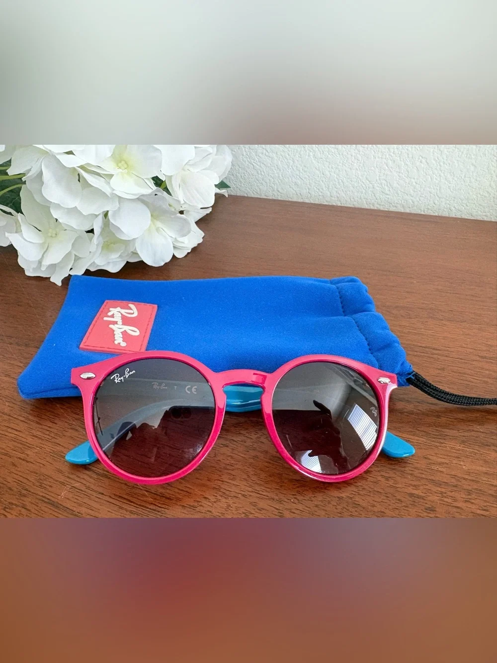 Ray-Ban Kids Hot Pink Round Sunglasses with Dark Lenses